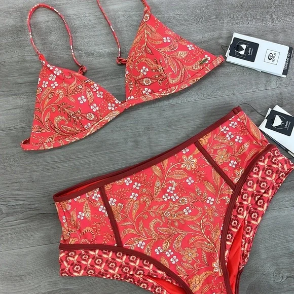 ☀️RIP CURL☀️ LUNAR TIDES FIXED TRI LUNAR TIDES HIGHWAIST CHEEKY BIKINI